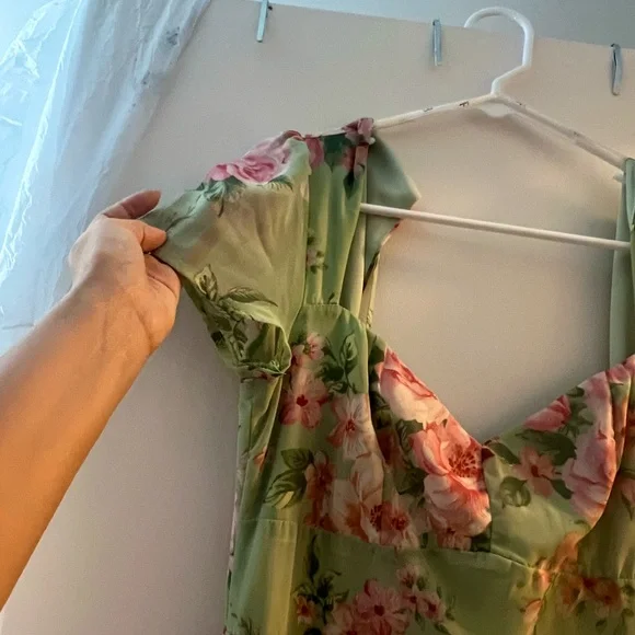 NWT Lulu’s floral mint green dress - Picture 3 of 7